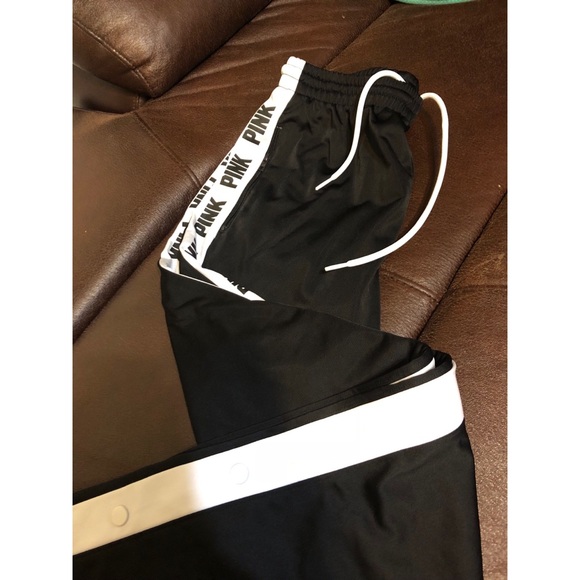 (SOLD) PiNK Victoria’s Secret Snap Pants - Picture 2 of 3